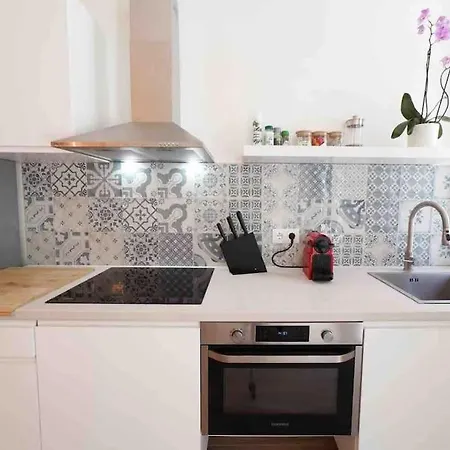 Chic Avec Terrasse, Lumineux Et Calme 1 Апартаменты