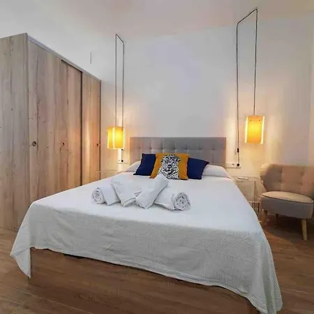 Chic Avec Terrasse, Lumineux Et Calme 1 * Валенсия