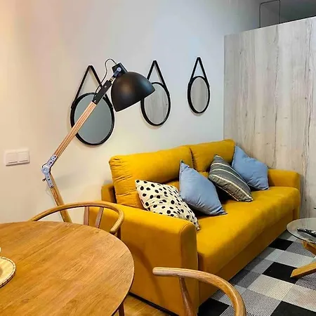 Апартаменты Chic Avec Terrasse, Lumineux Et Calme 1 *